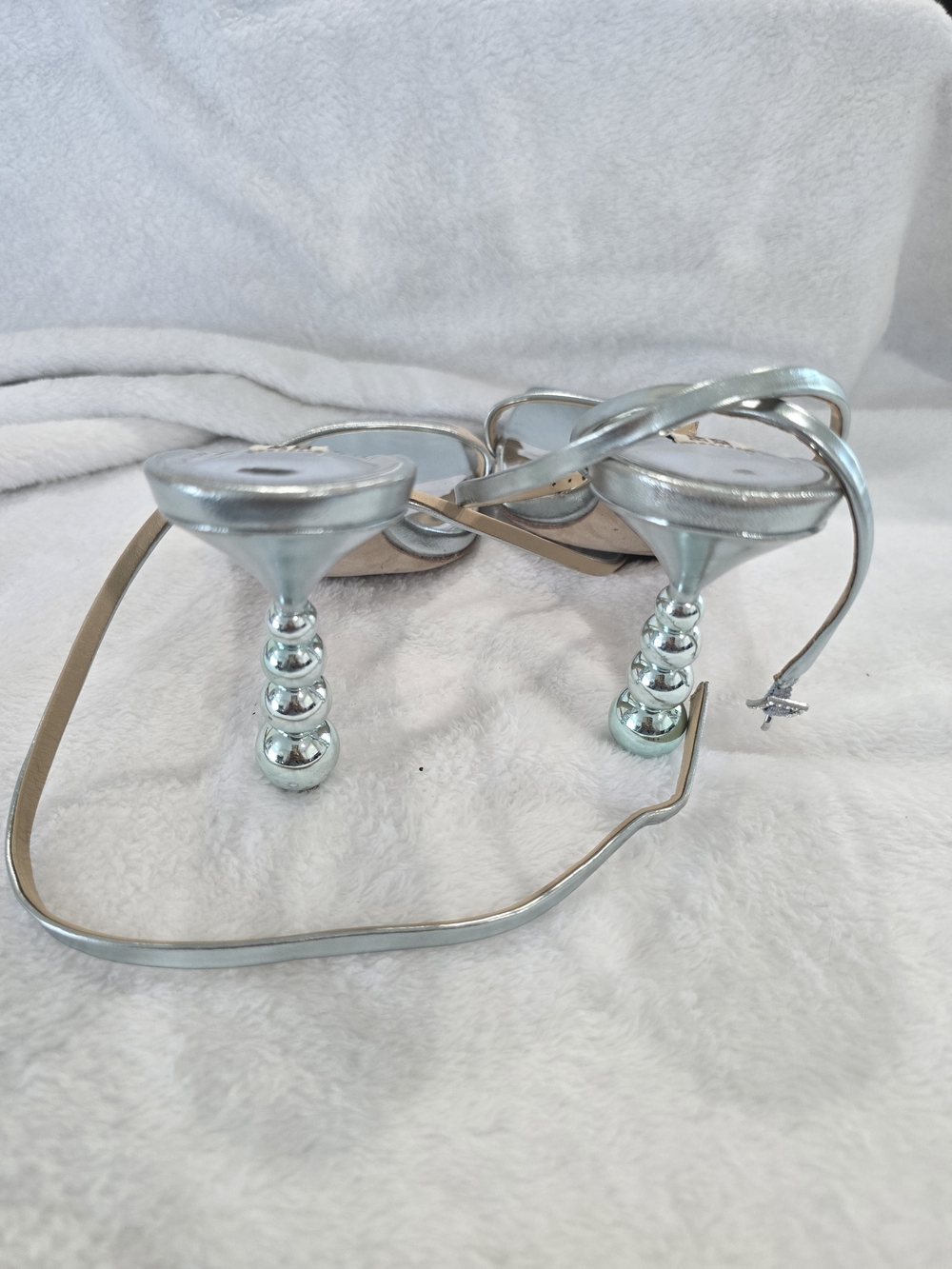 Badgley Mischka Silver Strappy Square-Toe Sandals Size 8 - Picture 4 of 12